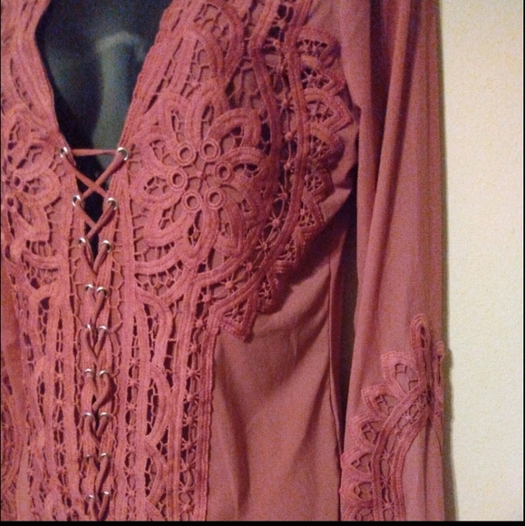 EUC Dusty Rose lace up top M - Picture 3 of 6